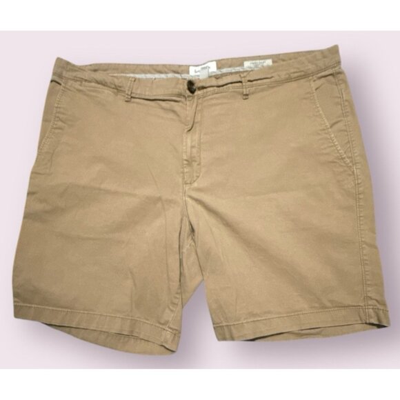 GOODFELLOW SHORTS Mens 40 Khaki Flat Front Brown 7” inseam Linden Stretch - Picture 1 of 6